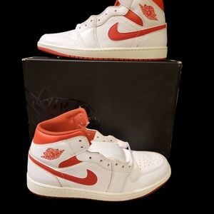 Nike Air Jordan 1 Mid White Dune Red Sneakers Size 11